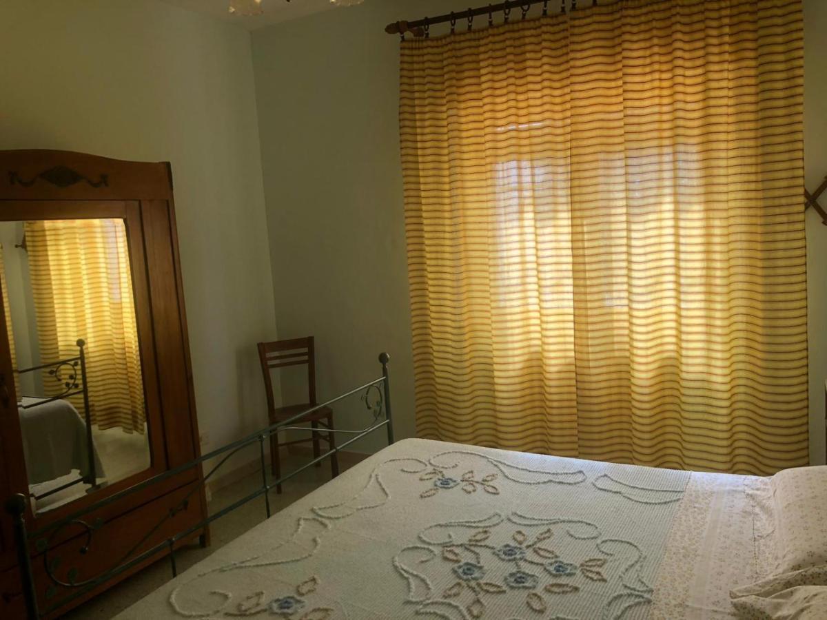 Palazzo Azelio B&B カスティリオーネ・デル・ラーゴ エクステリア 写真