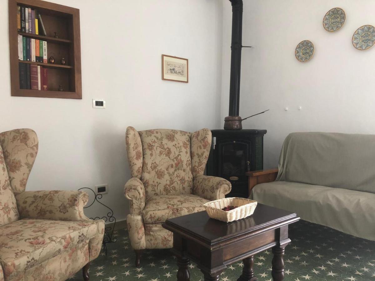 Palazzo Azelio B&B カスティリオーネ・デル・ラーゴ エクステリア 写真